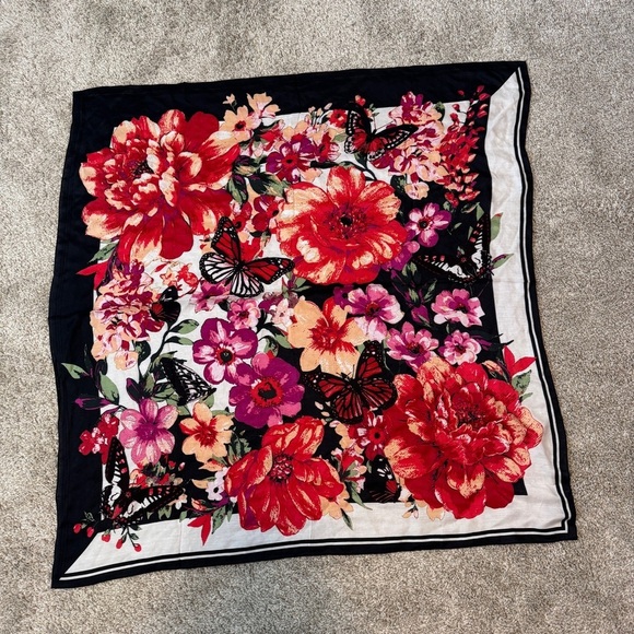 Vince Camuto Silk Blend Colorful Floral Large Square Fashion Scarf - Picture 1 of 5